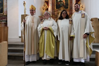 Priester und Priesterinnen in der altkatholischen Kirche